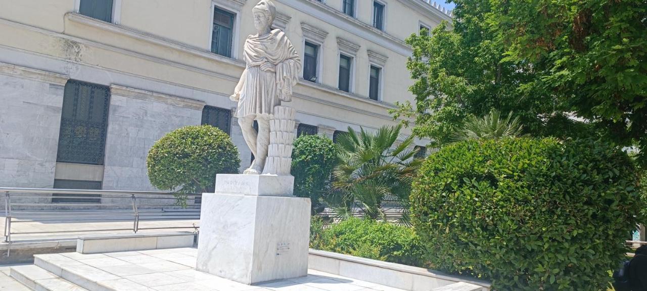 Pnoe D'Athenes Apartamento Exterior foto