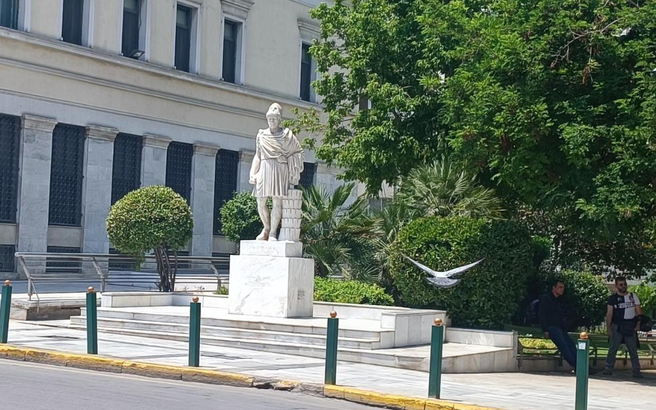 Pnoe D'Athenes Apartamento Exterior foto